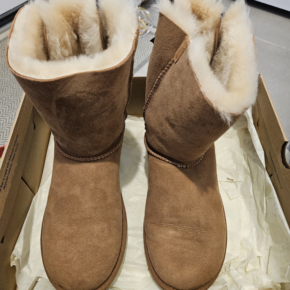UGG Bailey Bow II Chestnut Boots